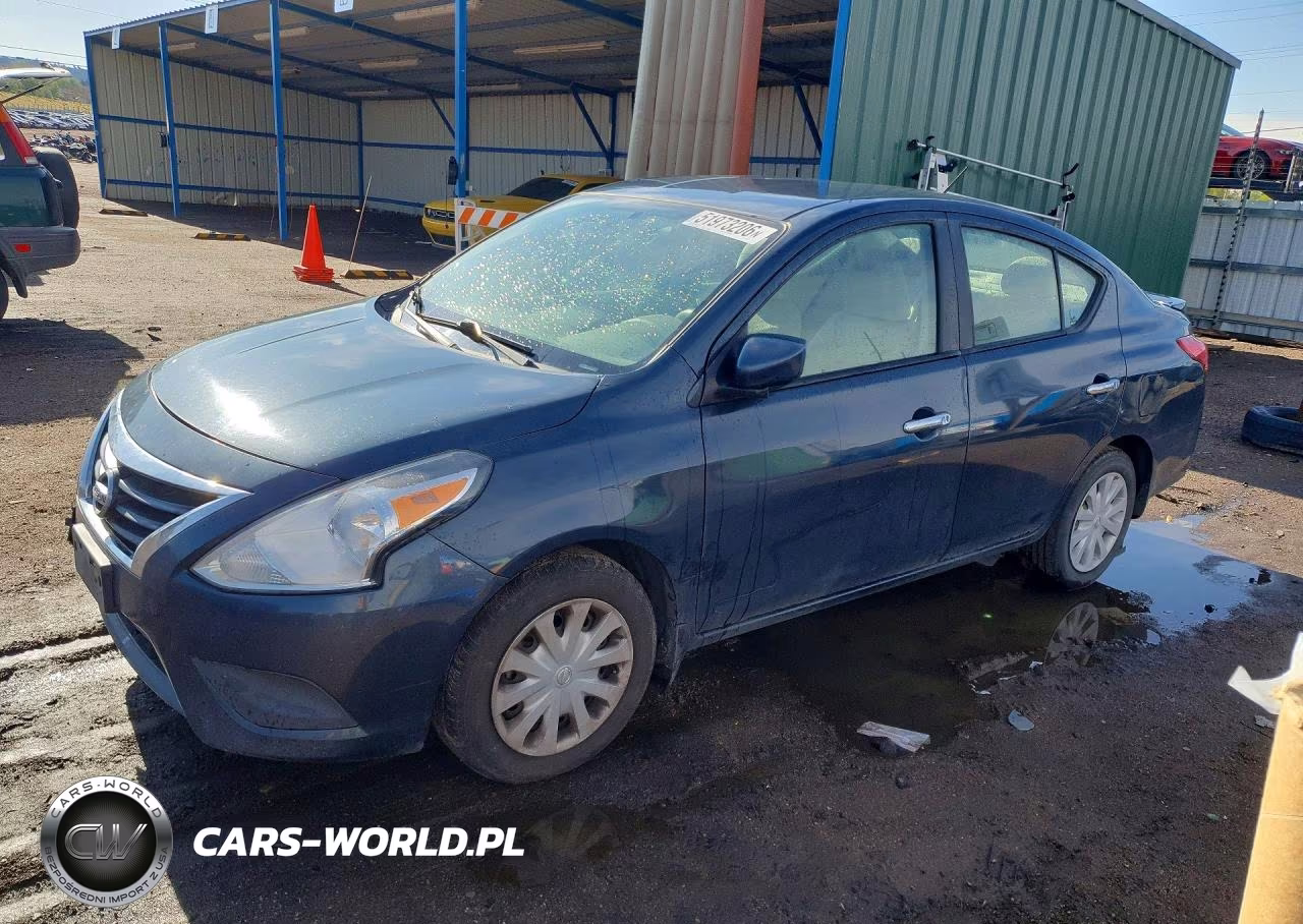 2015 Nissan Versa 1.6 Sv