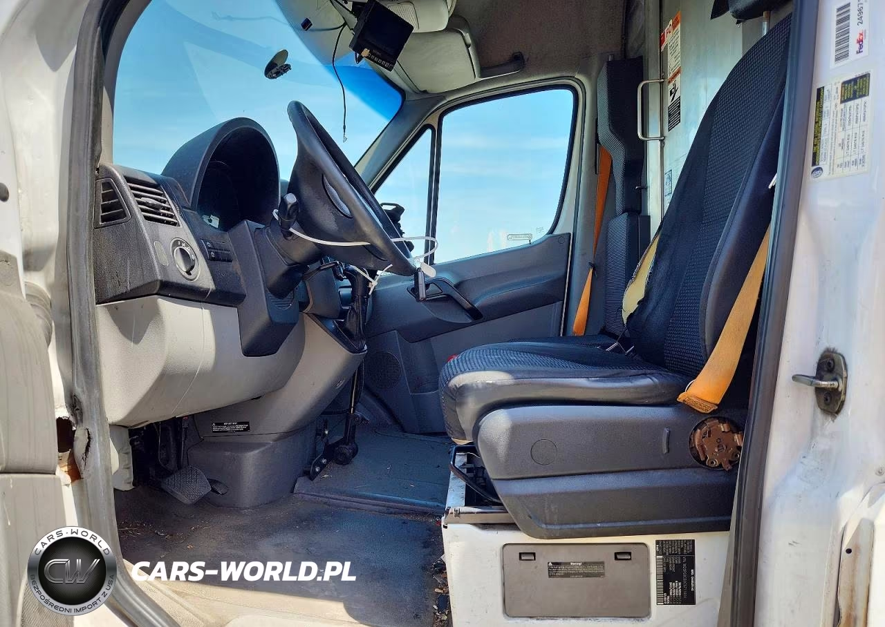 2012 Mercedes-Benz Sprinter 2500 VIN:WD3PE8CB3C5711804 - 7