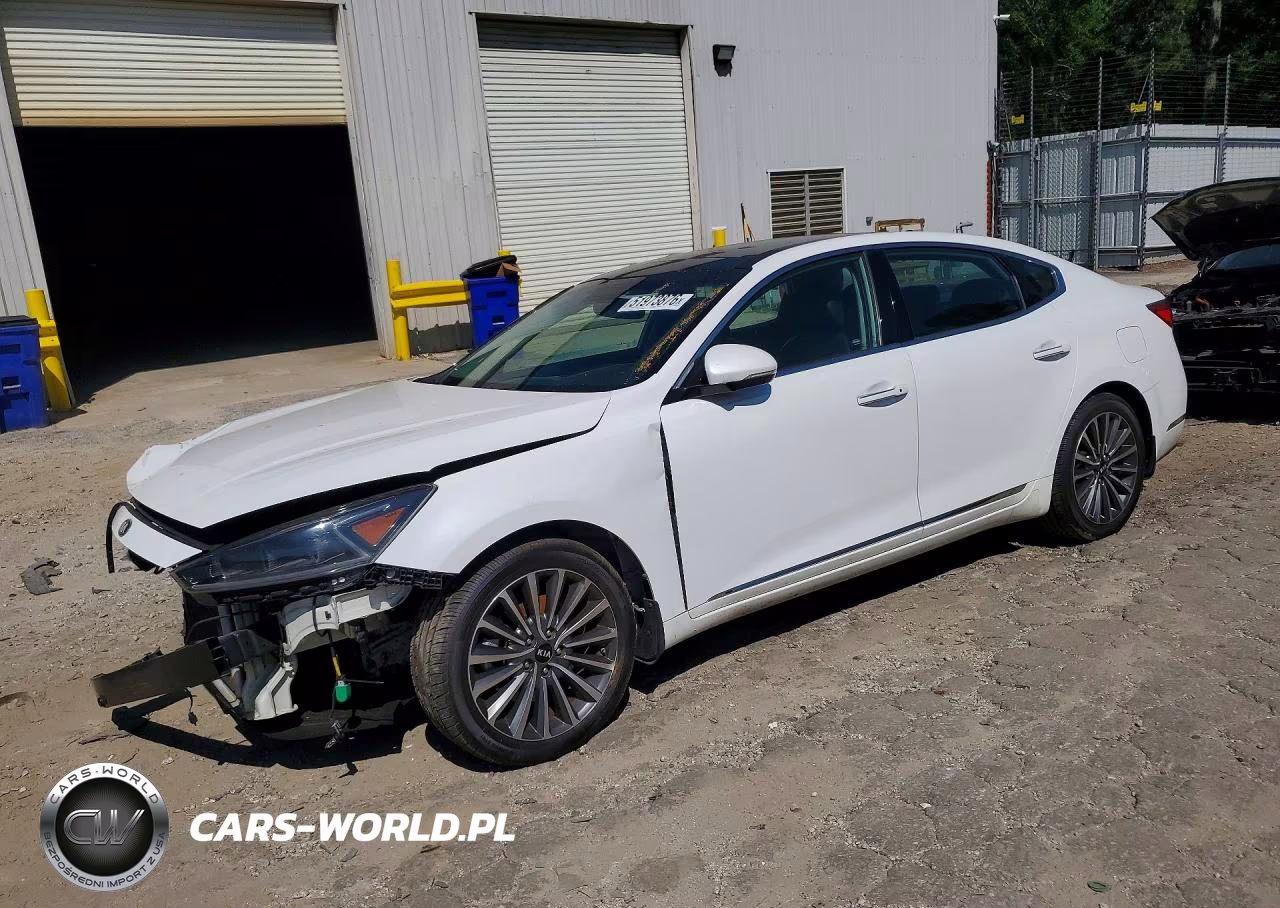 2017 Kia Cadenza Premium – zdjęcie 1 z 12