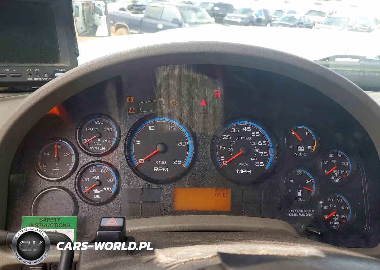 2016 International 7600 Crane Truck VIN:1HTGSSNT6GH741081 - 8