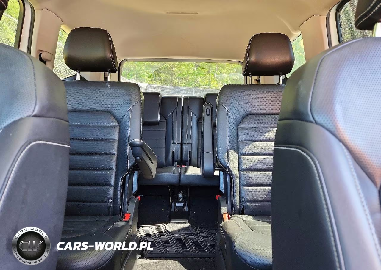 2024 Volkswagen Atlas Sel VIN:1V2BR2CA8RC516745 - 10