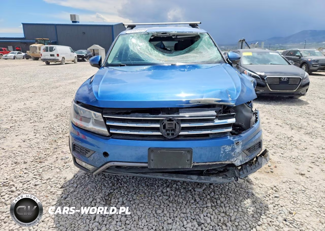2018 Volkswagen Tiguan S VIN:3VV1B7AX9JM021447 - 5