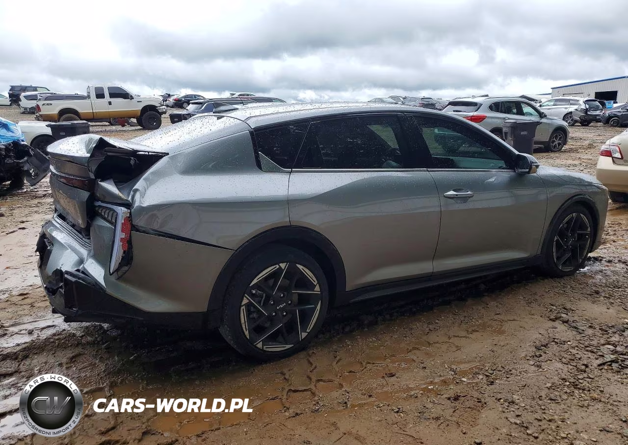 2025 Kia K4 Gt Line VIN:3KPFW4DE3SE038175 - 3