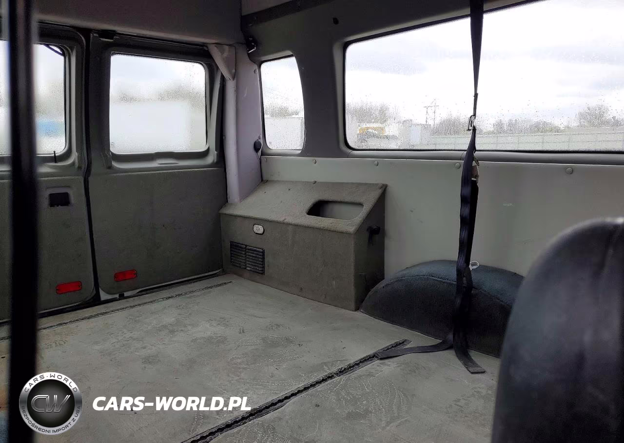 2012 Ford Econoline E250 Van VIN:1FTNS2EL9CDA08920 - 11