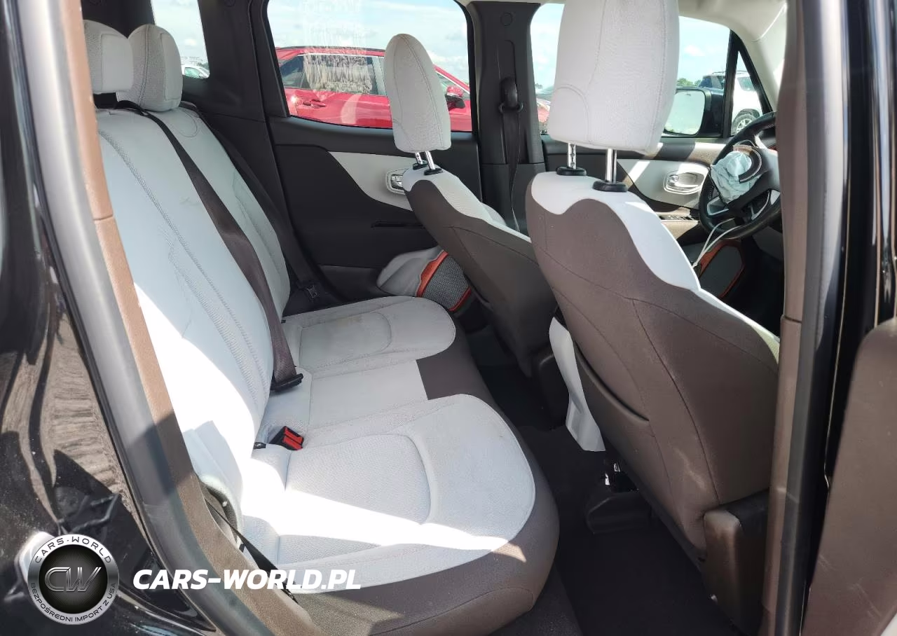 2015 Jeep Renegade Latitude VIN:ZACCJABT2FPB51562 - 11