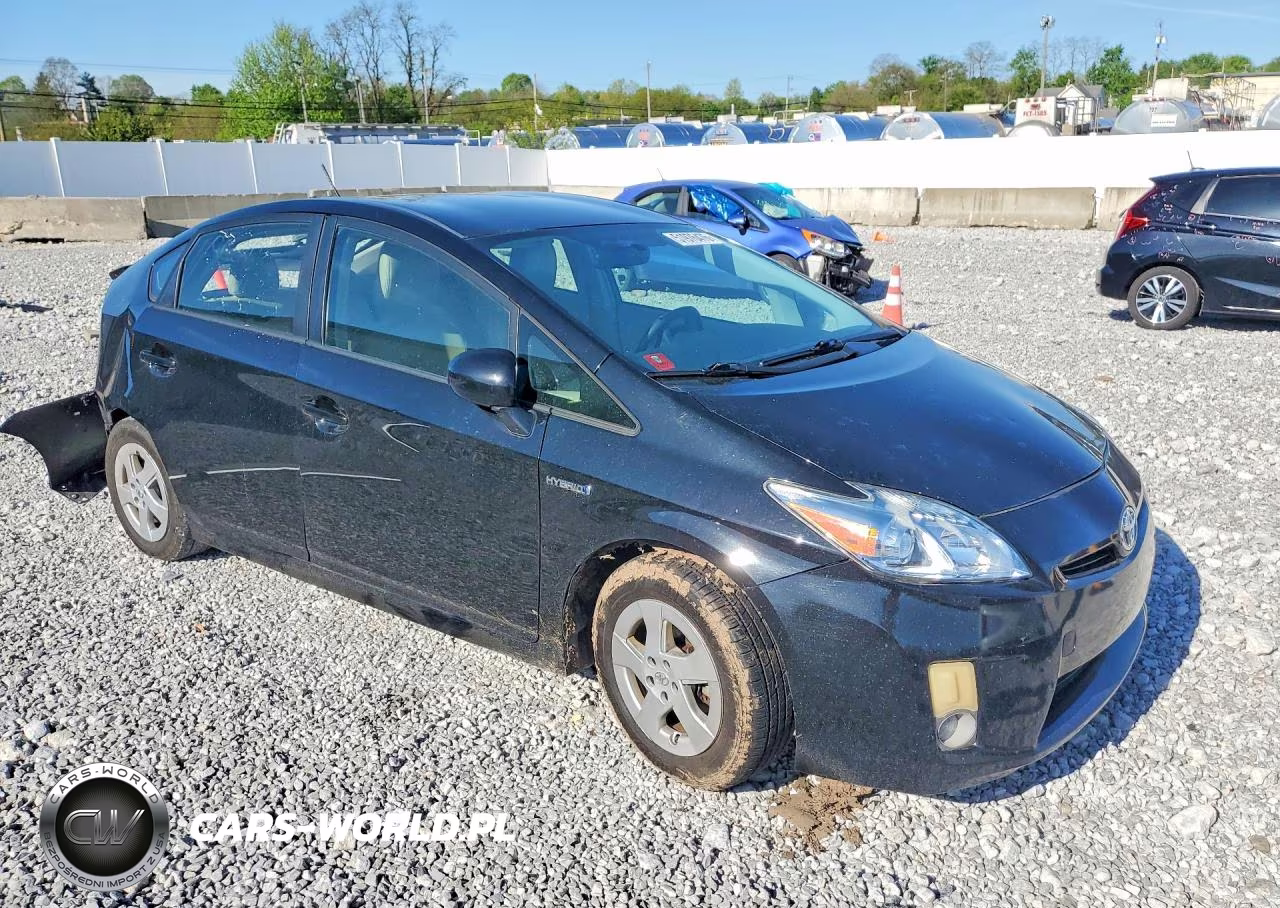2011 Toyota Prius Two VIN:JTDKN3DU1B0262735 - 4