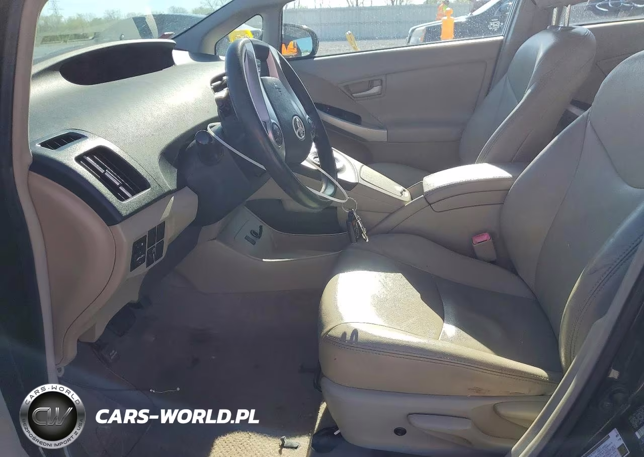 2011 Toyota Prius Two VIN:JTDKN3DU1B0262735 - 7