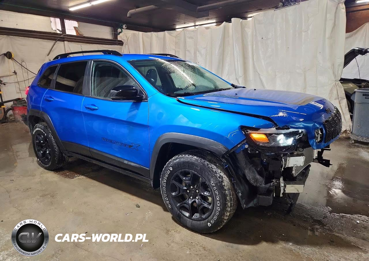 2022 Jeep Cherokee Latitude VIN:1C4PJMCX8ND539042 - 4