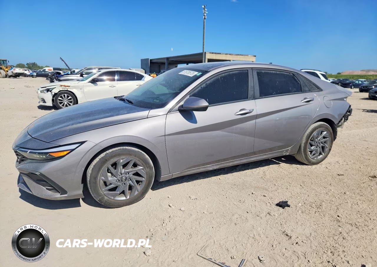 2024 Hyundai Elantra Sel – zdjęcie 1 z 13