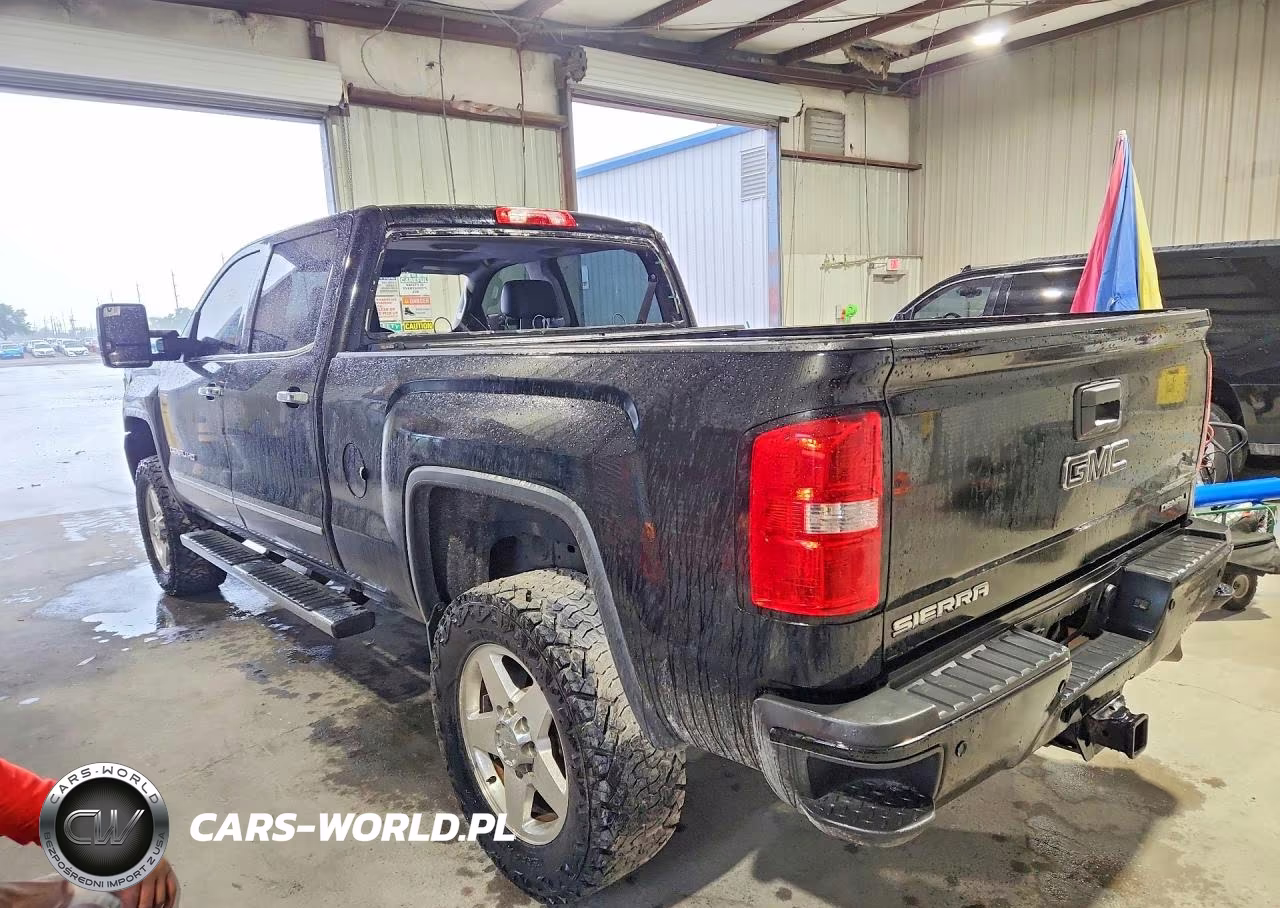 2015 GMC Sierra K2500 Denali VIN:1GT120E80FF570681 - 2