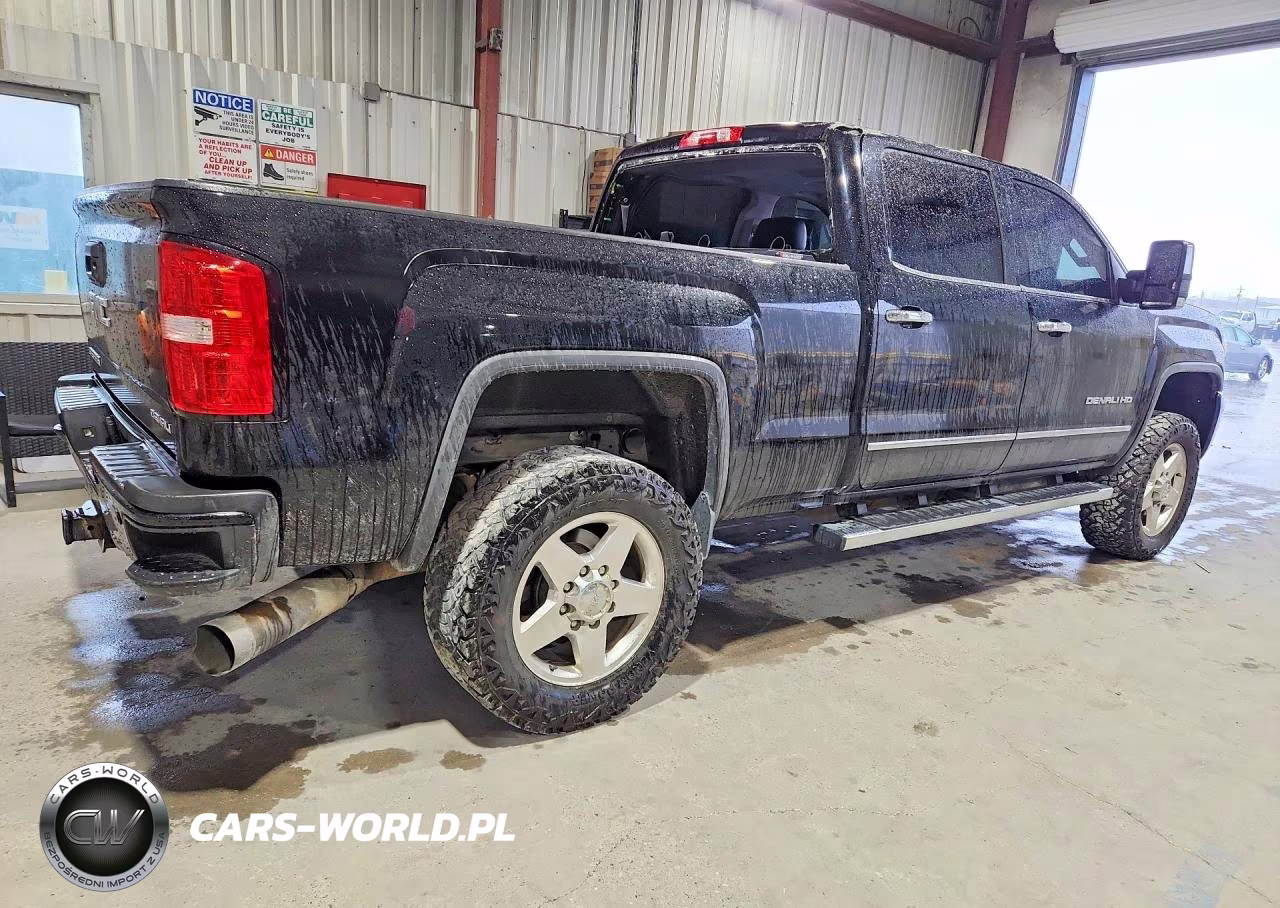 2015 GMC Sierra K2500 Denali VIN:1GT120E80FF570681 - 3