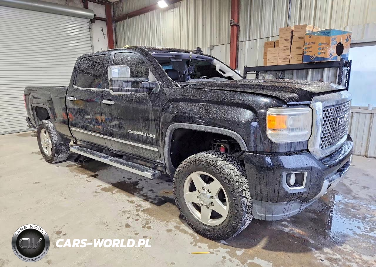 2015 GMC Sierra K2500 Denali VIN:1GT120E80FF570681 - 4