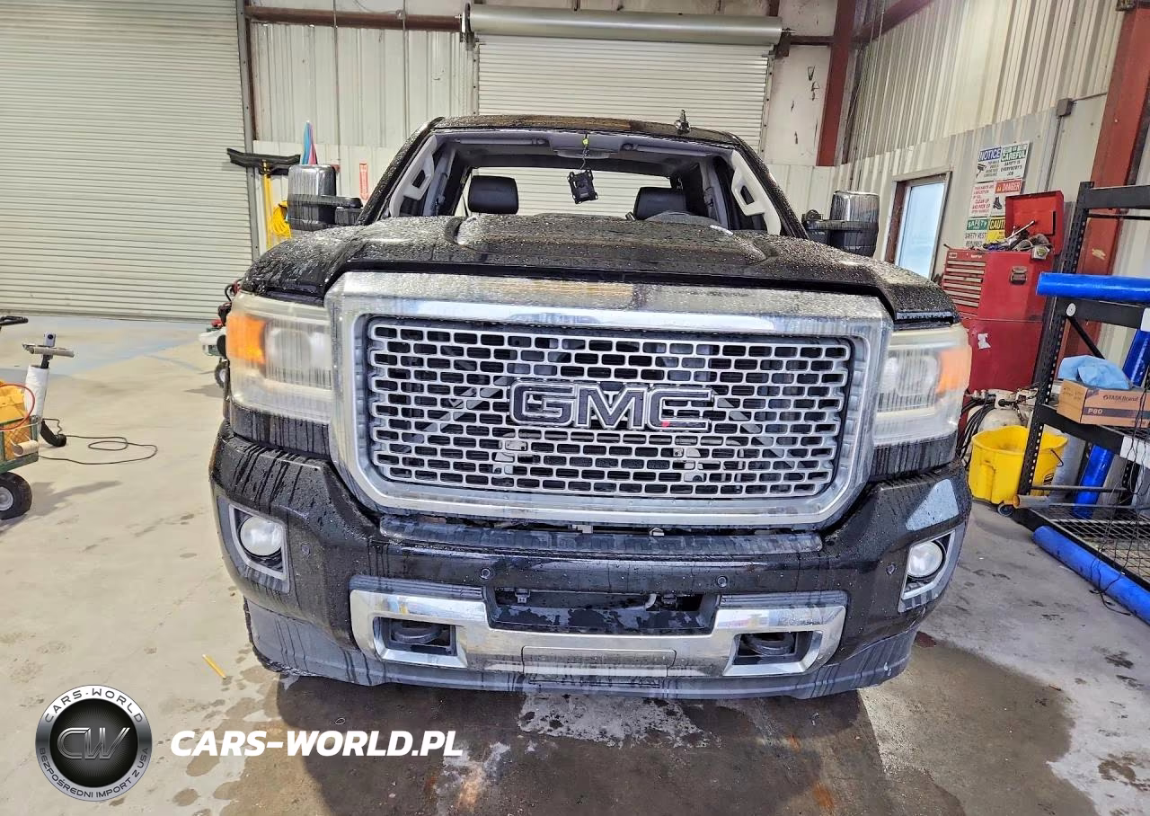 2015 GMC Sierra K2500 Denali VIN:1GT120E80FF570681 - 5
