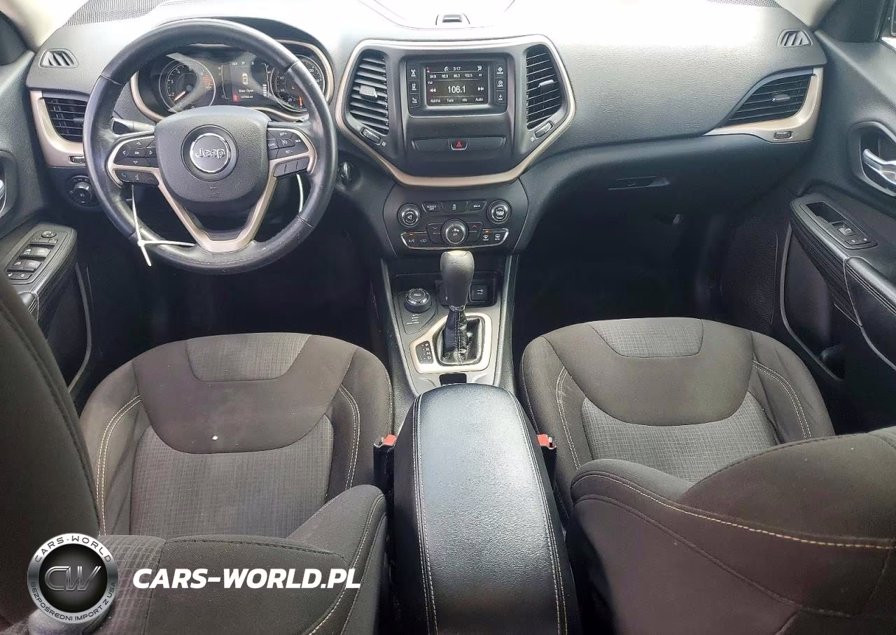 2016 Jeep Cherokee Latitude VIN:1C4PJMCB2GW282715 - 8