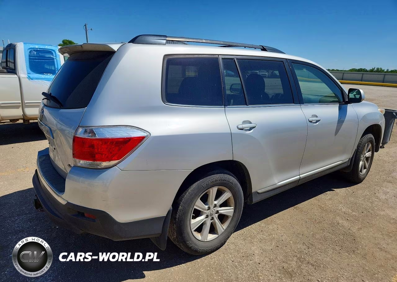 2012 Toyota Highlander Base VIN:5TDBK3EH7CS154113 - 3