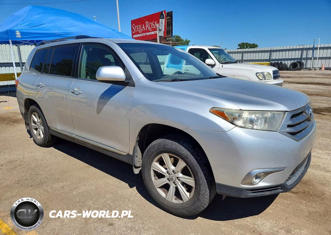 2012 Toyota Highlander Base VIN:5TDBK3EH7CS154113 - 4