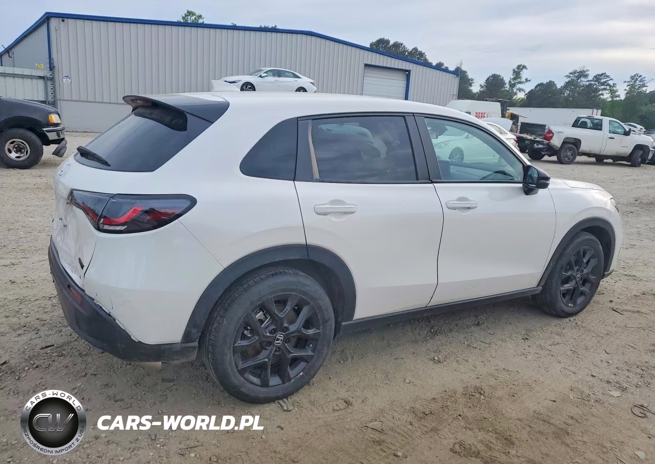 2025 Honda Hr-V Sport VIN:3CZRZ2H55SM756538 - 3