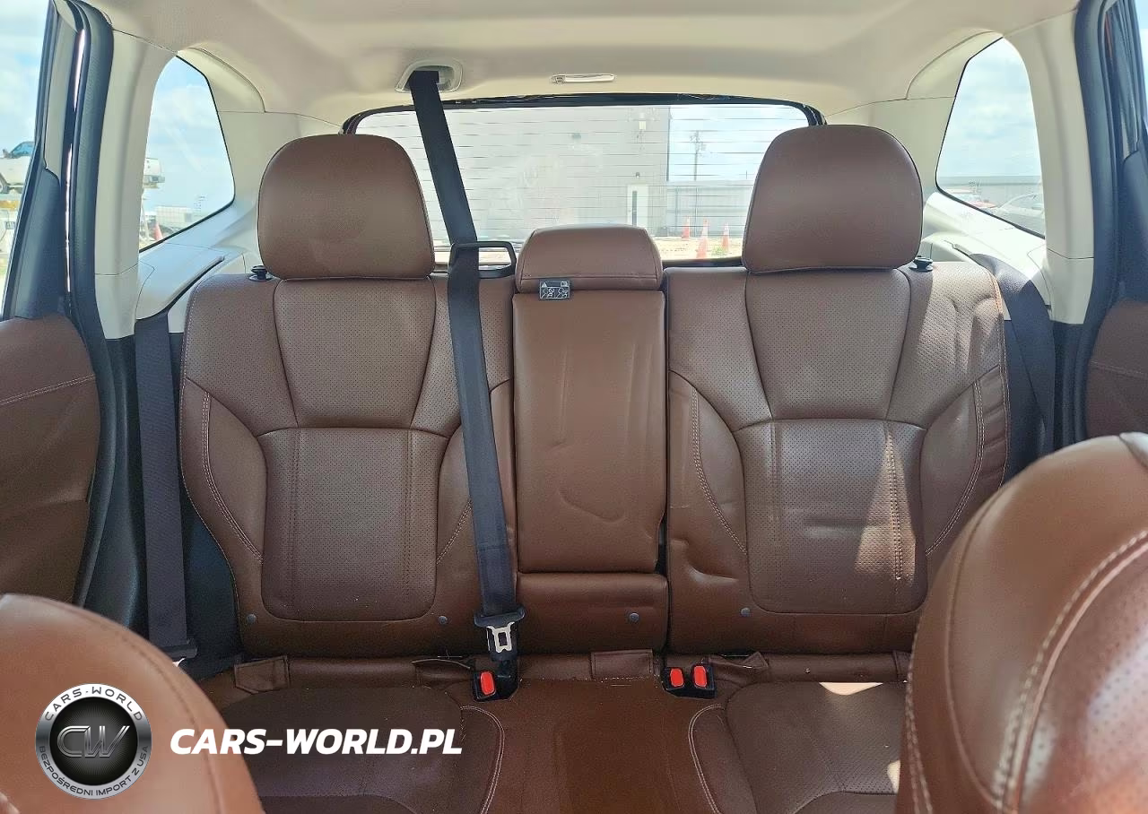 2019 Subaru Forester Touring VIN:JF2SKAWC4KH502817 - 10