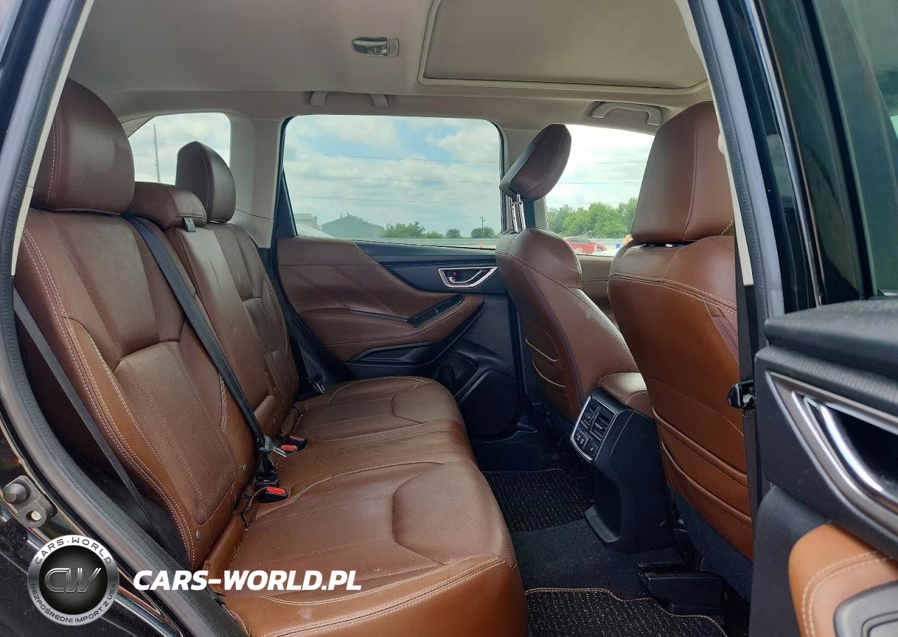 2019 Subaru Forester Touring VIN:JF2SKAWC4KH502817 - 11