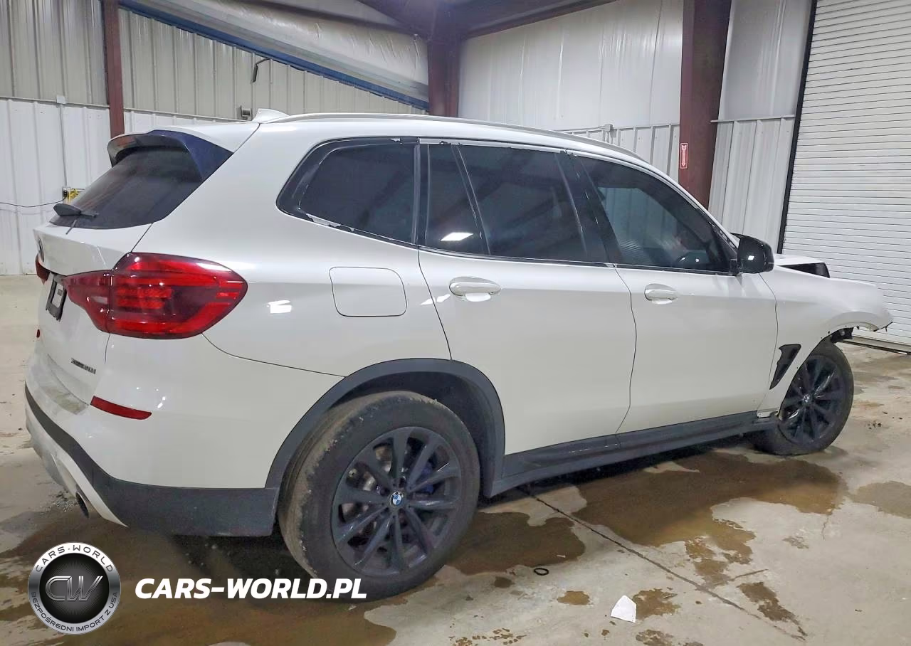 2018 BMW X3 xDrive30I VIN:5UXTR9C56JLD67811 - 3