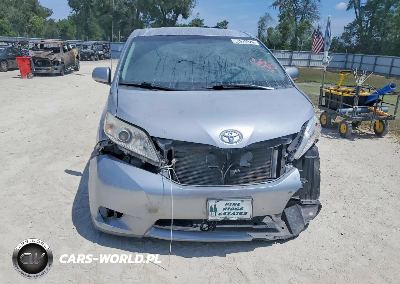 2012 Toyota Sienna Le VIN:5TDKK3DC5CS268035 - 5