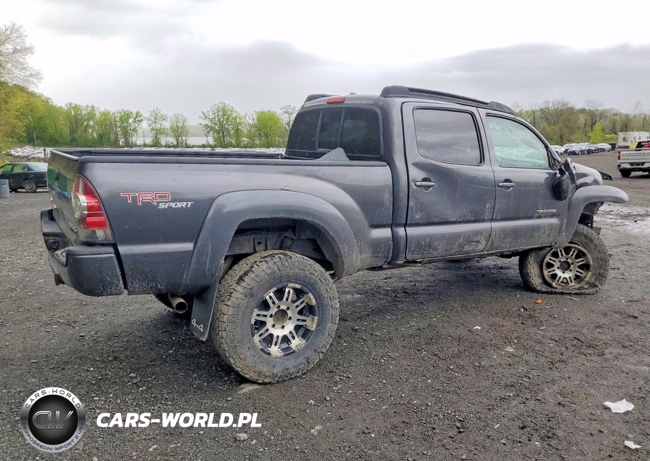 2010 Toyota Tacoma Double Cab Long Bed VIN:3TMMU4FN5AM023384 - 3