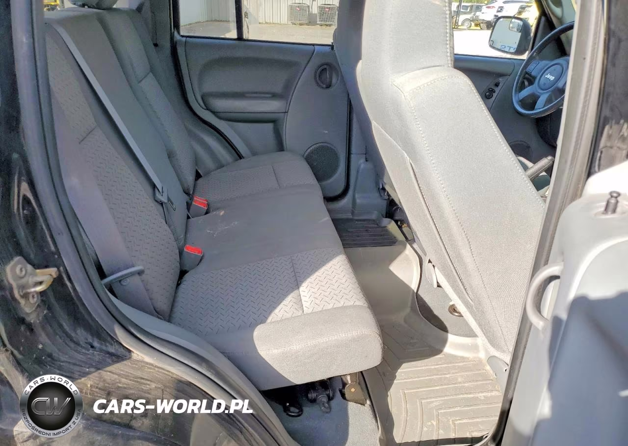 2006 Jeep Liberty Renegade VIN:1J4GL38K76W101520 - 11