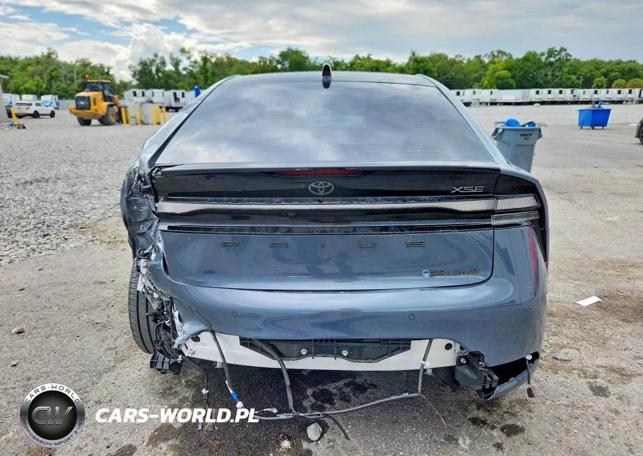 2024 Toyota Prius Prime Xse VIN:JTDACACUXR3037861 - 6
