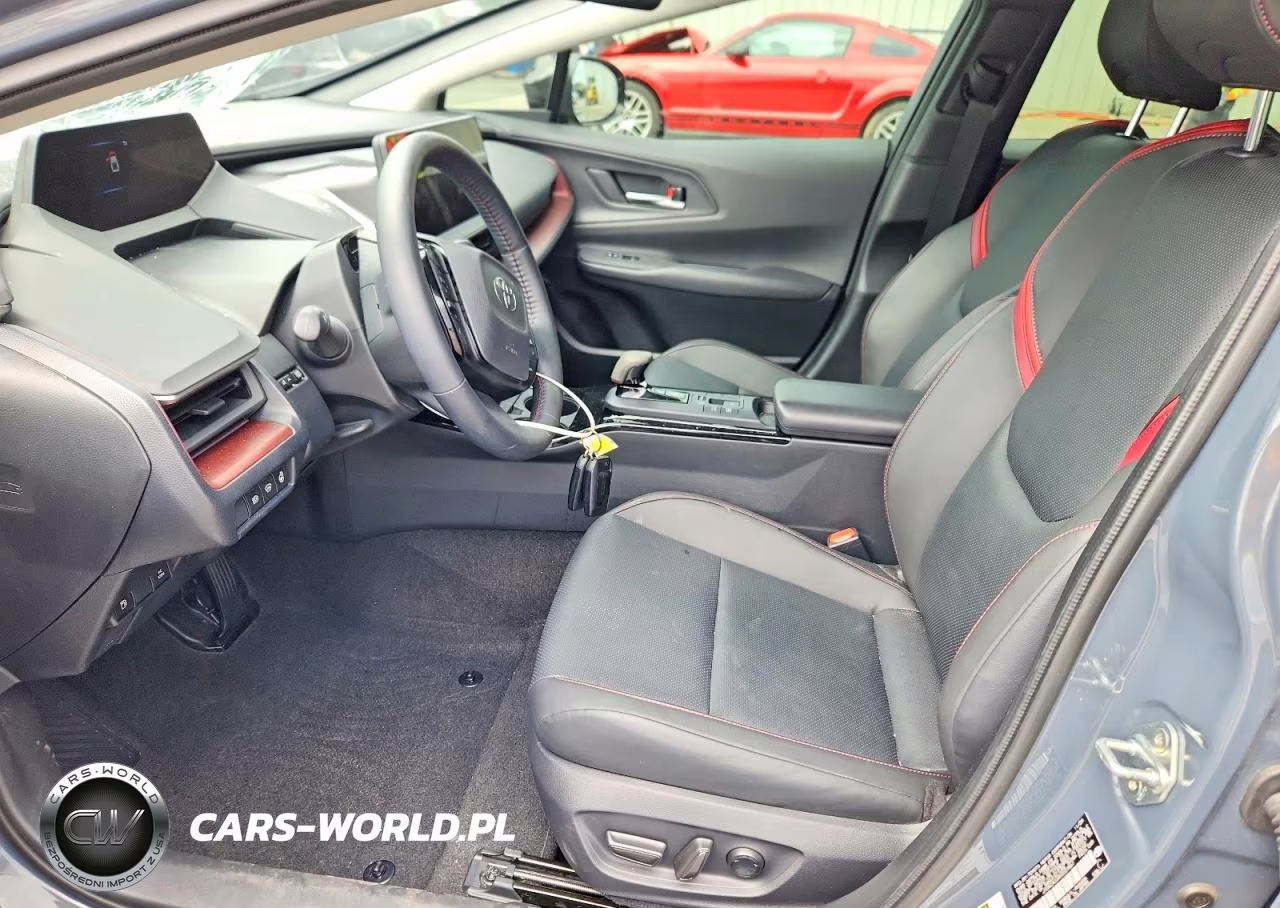 2024 Toyota Prius Prime Xse VIN:JTDACACUXR3037861 - 7