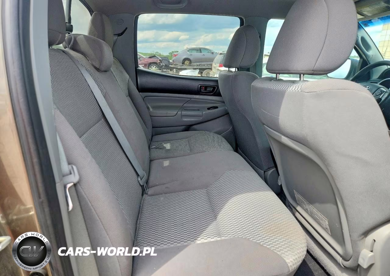 2014 Toyota Tacoma Double Cab VIN:3TMLU4EN4EM141834 - 10