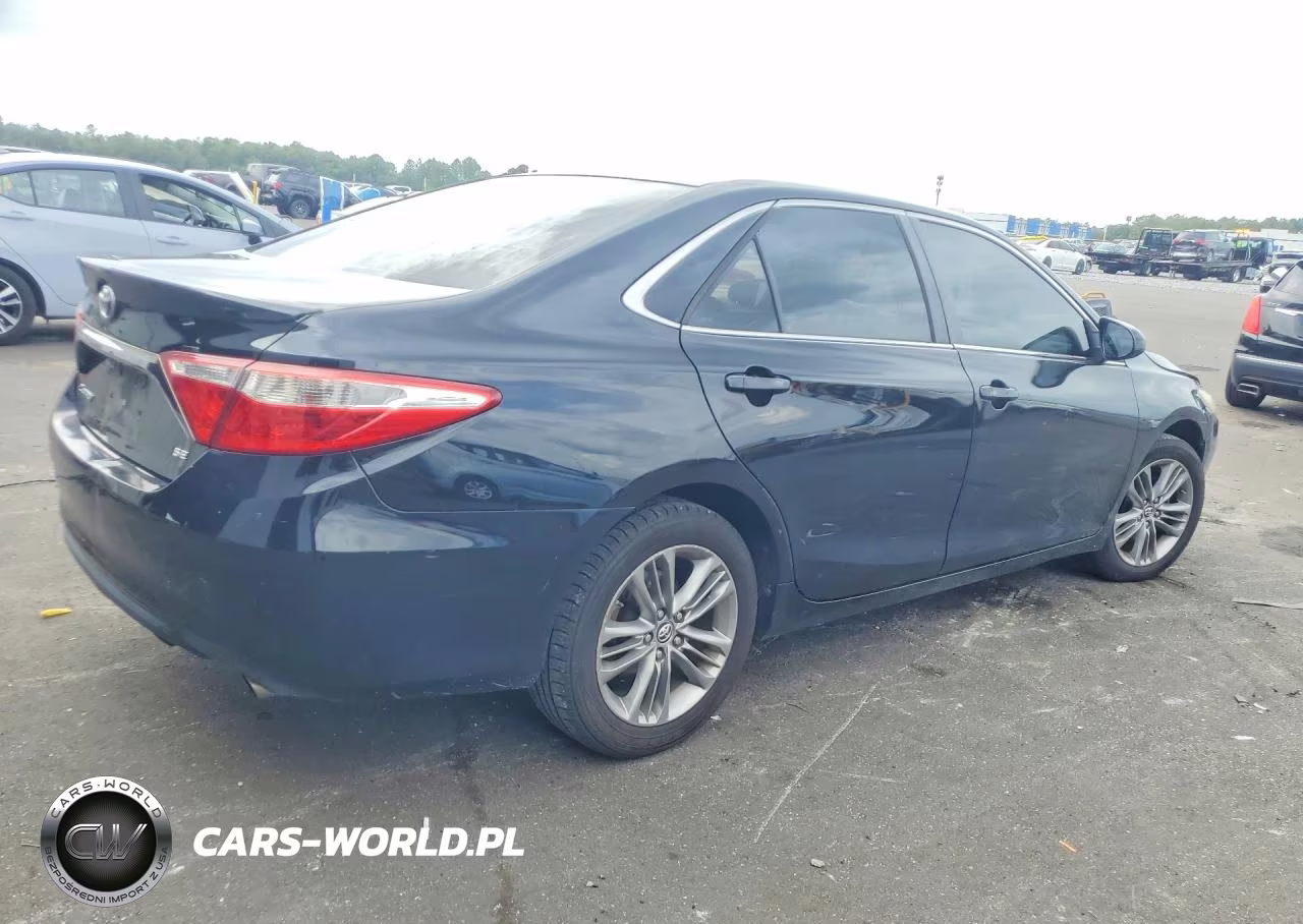 2015 Toyota Camry Se VIN:4T1BF1FK1FU060534 - 3