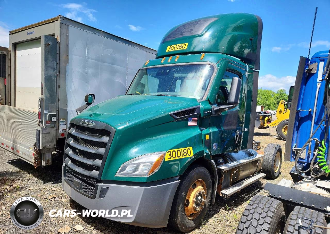 2021 Freightliner Cascadia 1 - Semi Truck VIN:3AKBHSDV8MSMK0898 - 2