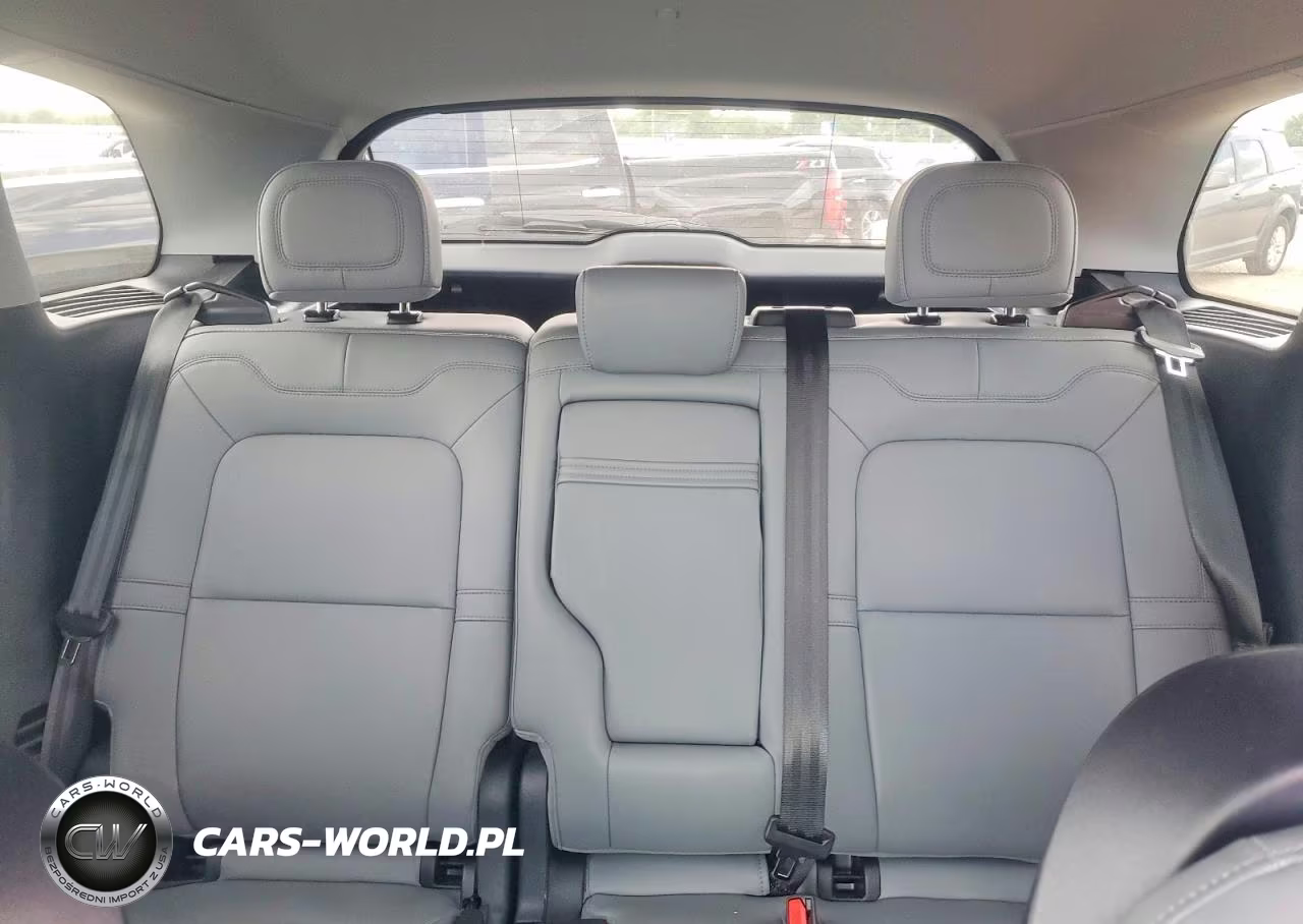 2021 Lincoln Corsair VIN:5LMCJ1D97MUL07309 - 10