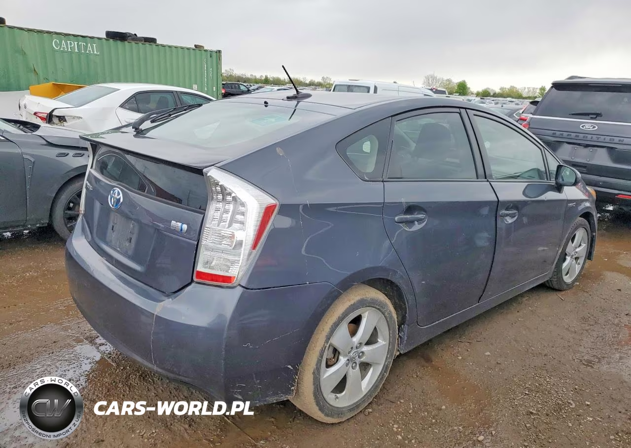 2011 Toyota Prius Three VIN:JTDKN3DU5B1402876 - 3