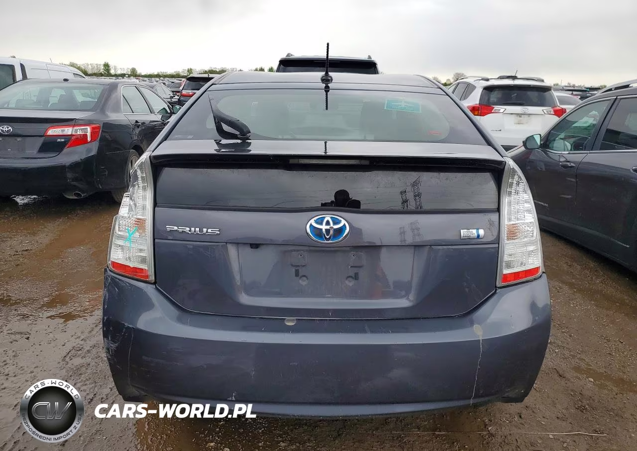 2011 Toyota Prius Three VIN:JTDKN3DU5B1402876 - 6
