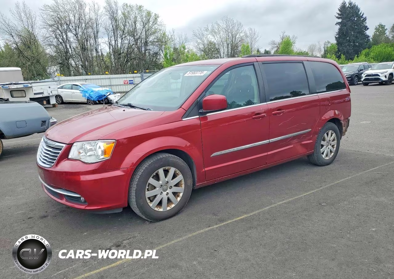 2016 Chrysler Town & Country Touring