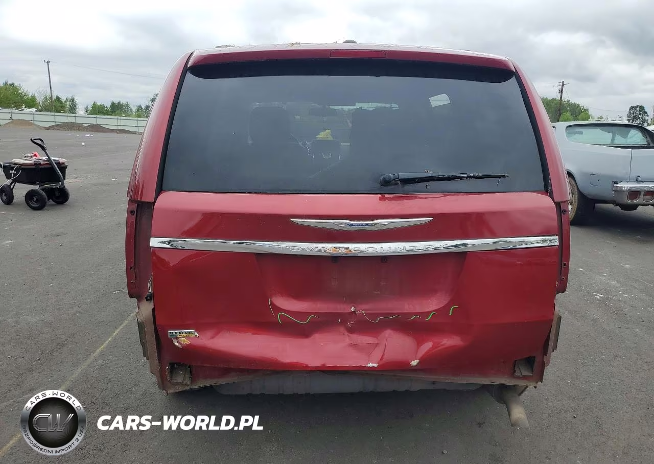 2016 Chrysler Town & Country Touring VIN:2C4RC1BG5GR294736 - 6