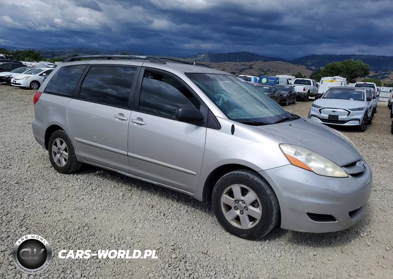 2007 Toyota Sienna Le 8-Passenger VIN:5TDZK23C07S057602 - 4