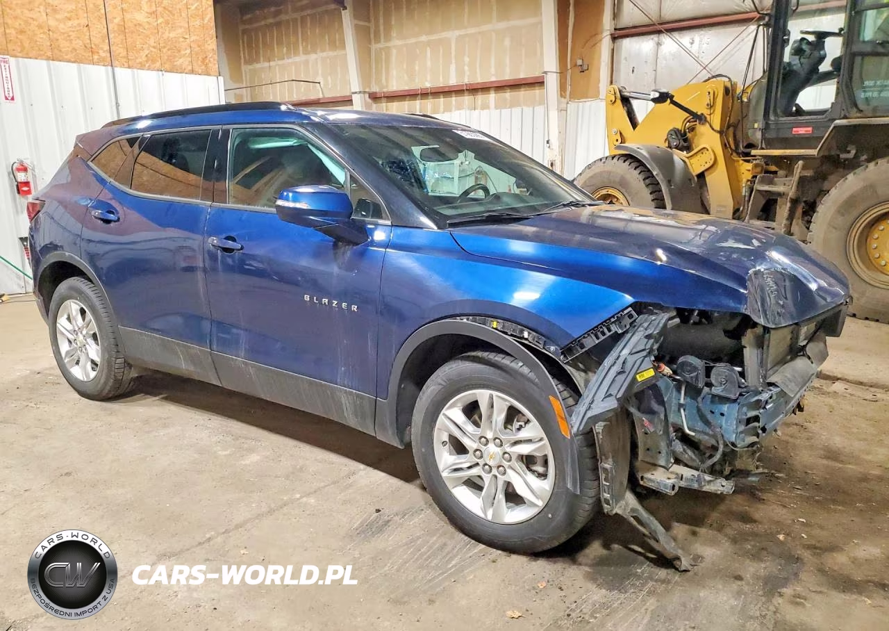 2022 Chevrolet Blazer VIN:3GNKBHR49NS188726 - 4