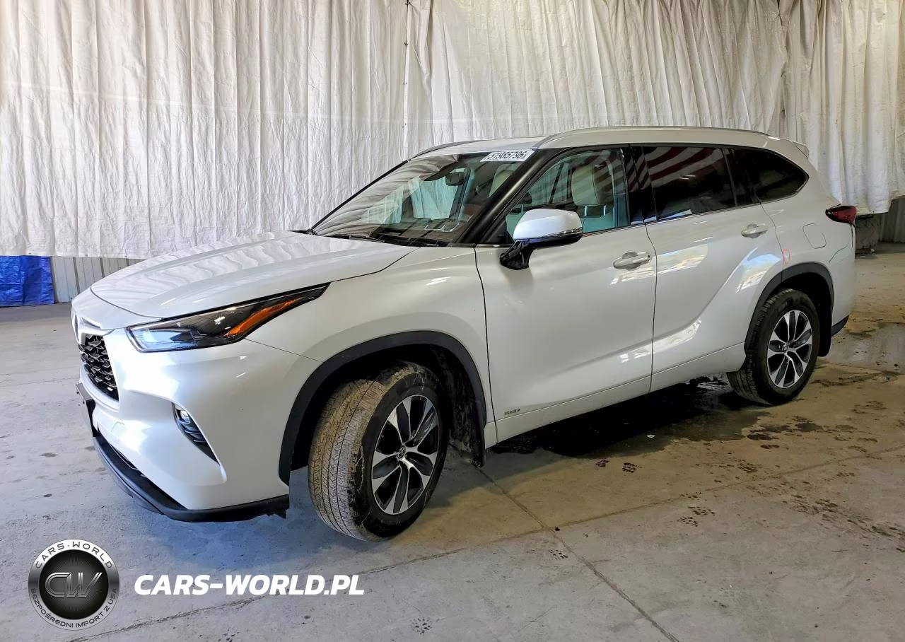 2022 Toyota Highlander Hybrid Xle
