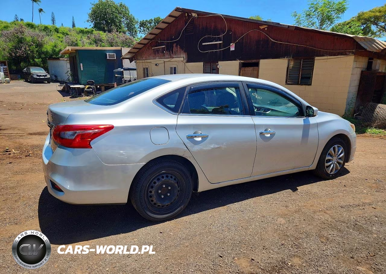 2018 Nissan Sentra S VIN:3N1AB7AP5JY328690 - 3