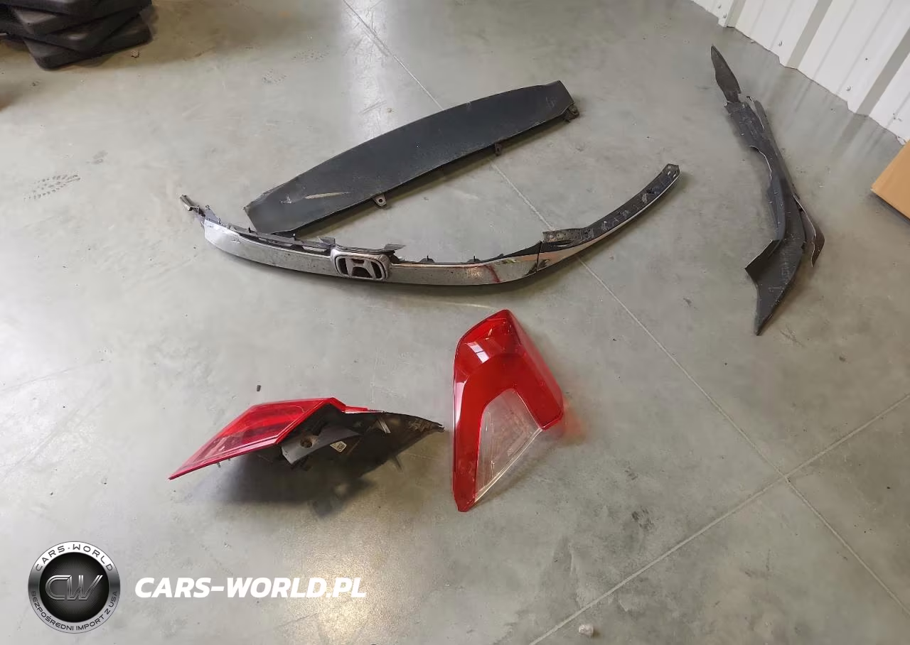 2018 Honda Civic Lx VIN:19XFC2F56JE020312 - 12