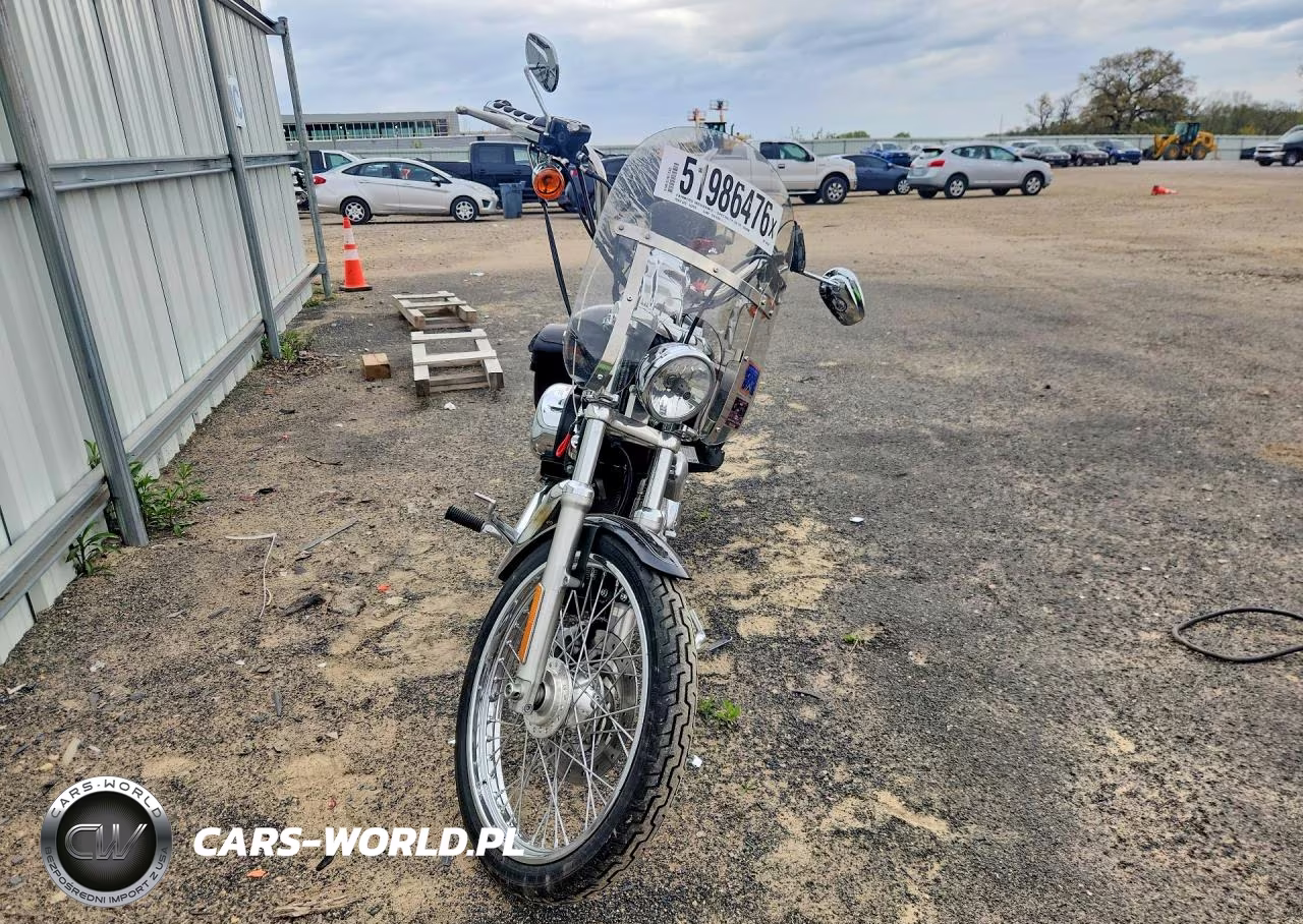 2010 Harley-Davidson Xl1200 C VIN:1HD1CT313AC402384 - 2