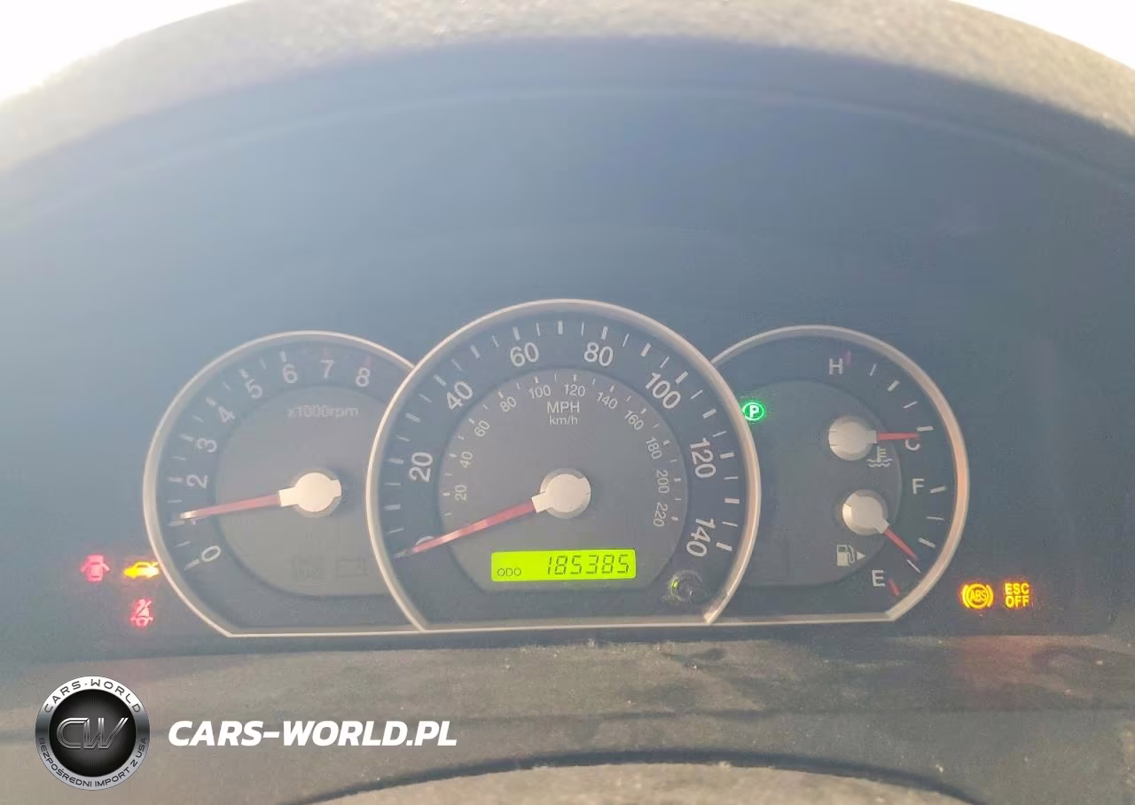 2007 Kia Sorento Lx VIN:KNDJC736X75724327 - 9