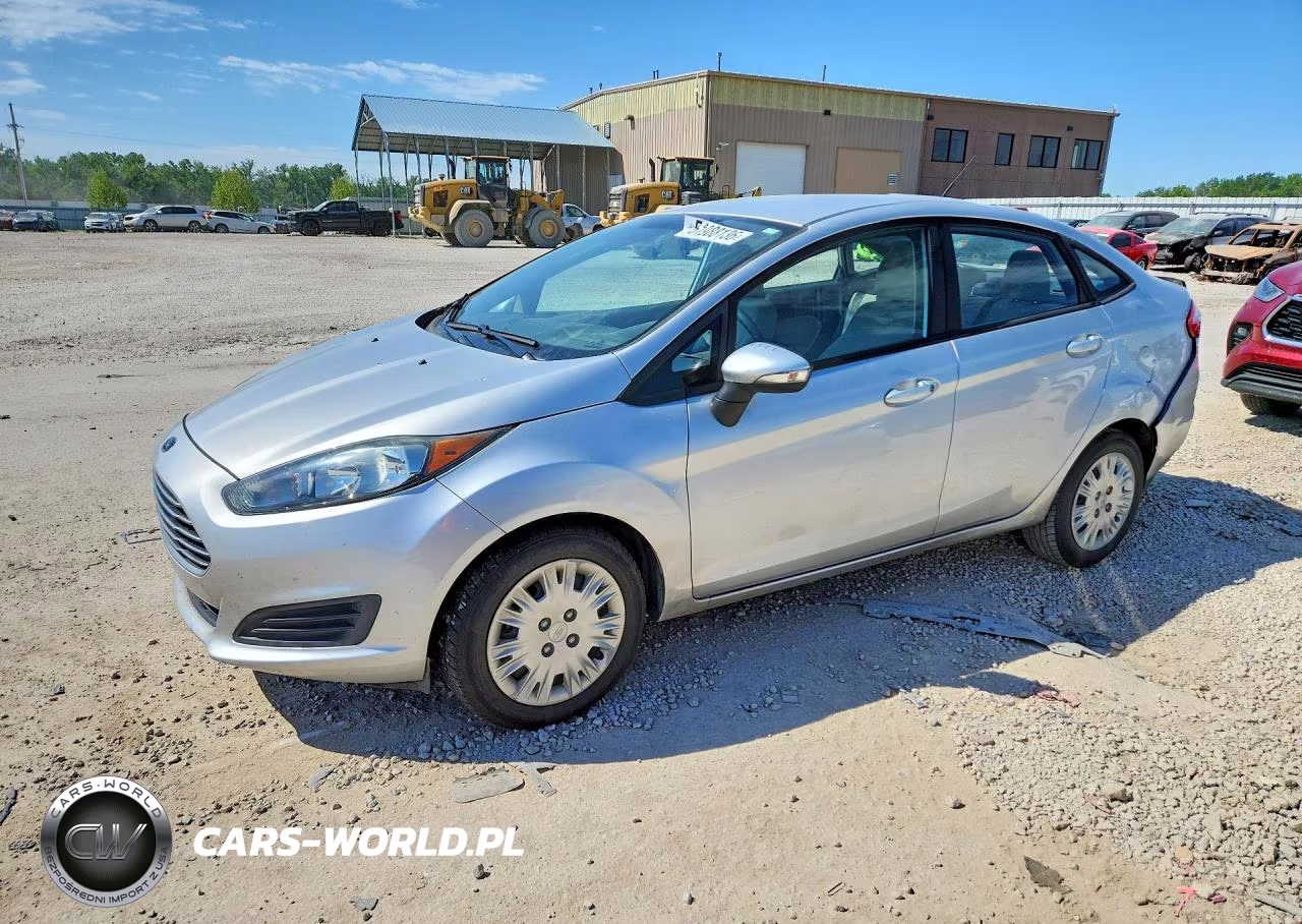 2015 Ford Fiesta Se – zdjęcie 1 z 12
