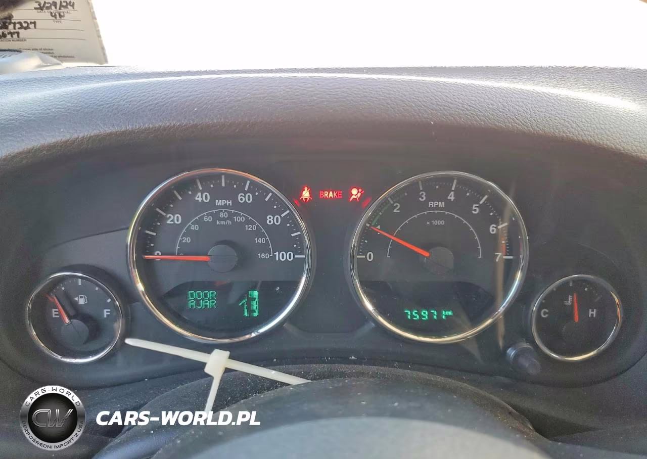 2015 Jeep Wrangler Unlimited Sport VIN:1C4HJWDG3FL657327 - 9