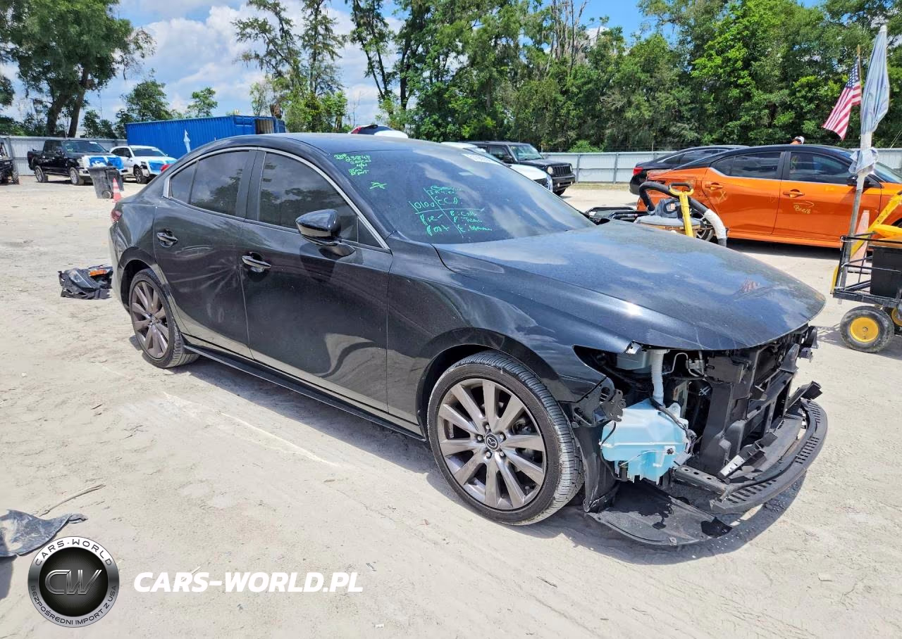 2019 Mazda 3 Preferred VIN:3MZBPADLXKM106130 - 4