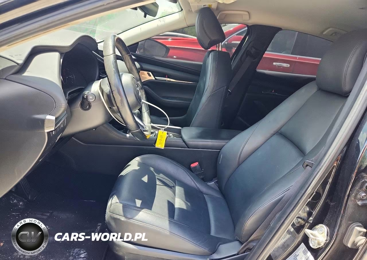 2019 Mazda 3 Preferred VIN:3MZBPADLXKM106130 - 7