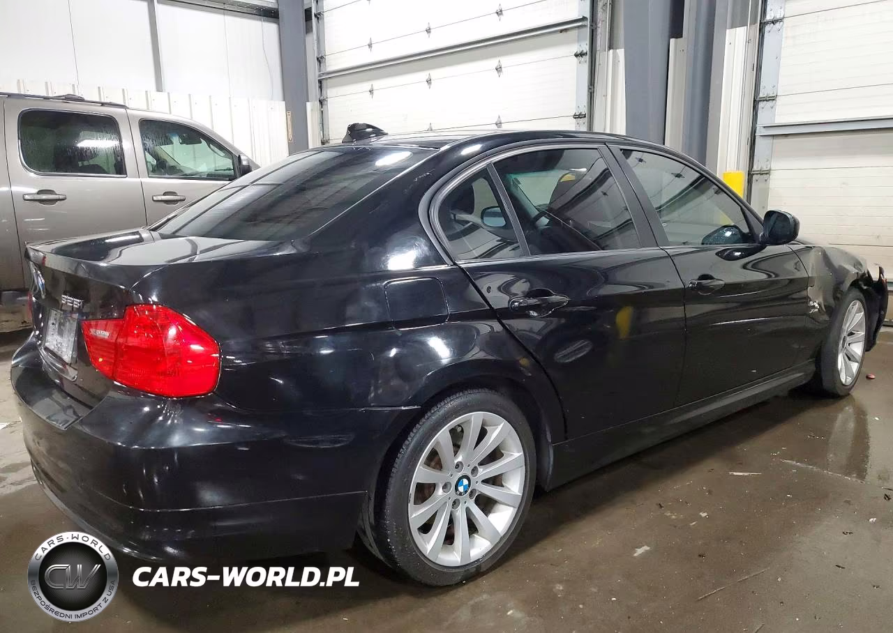2009 BMW 328 Xi VIN:WBAPK73529A452626 - 3