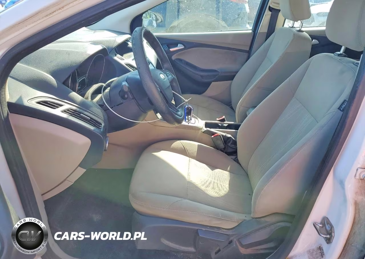2017 Ford Focus Se VIN:1FADP3K26HL231255 - 7